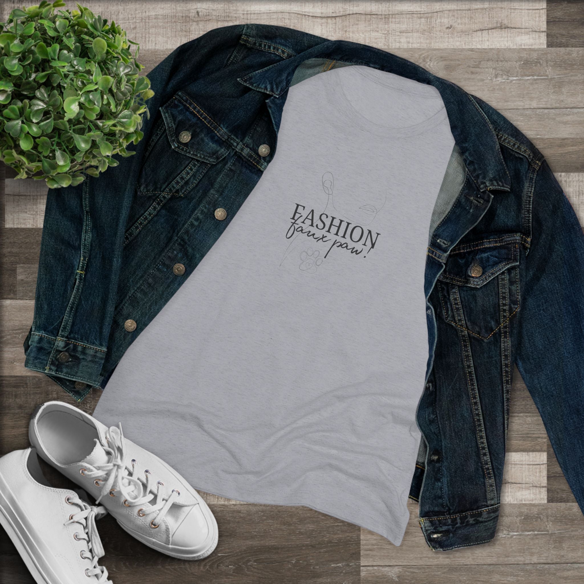 Fashion Faux Paw Women's Triblend Tee