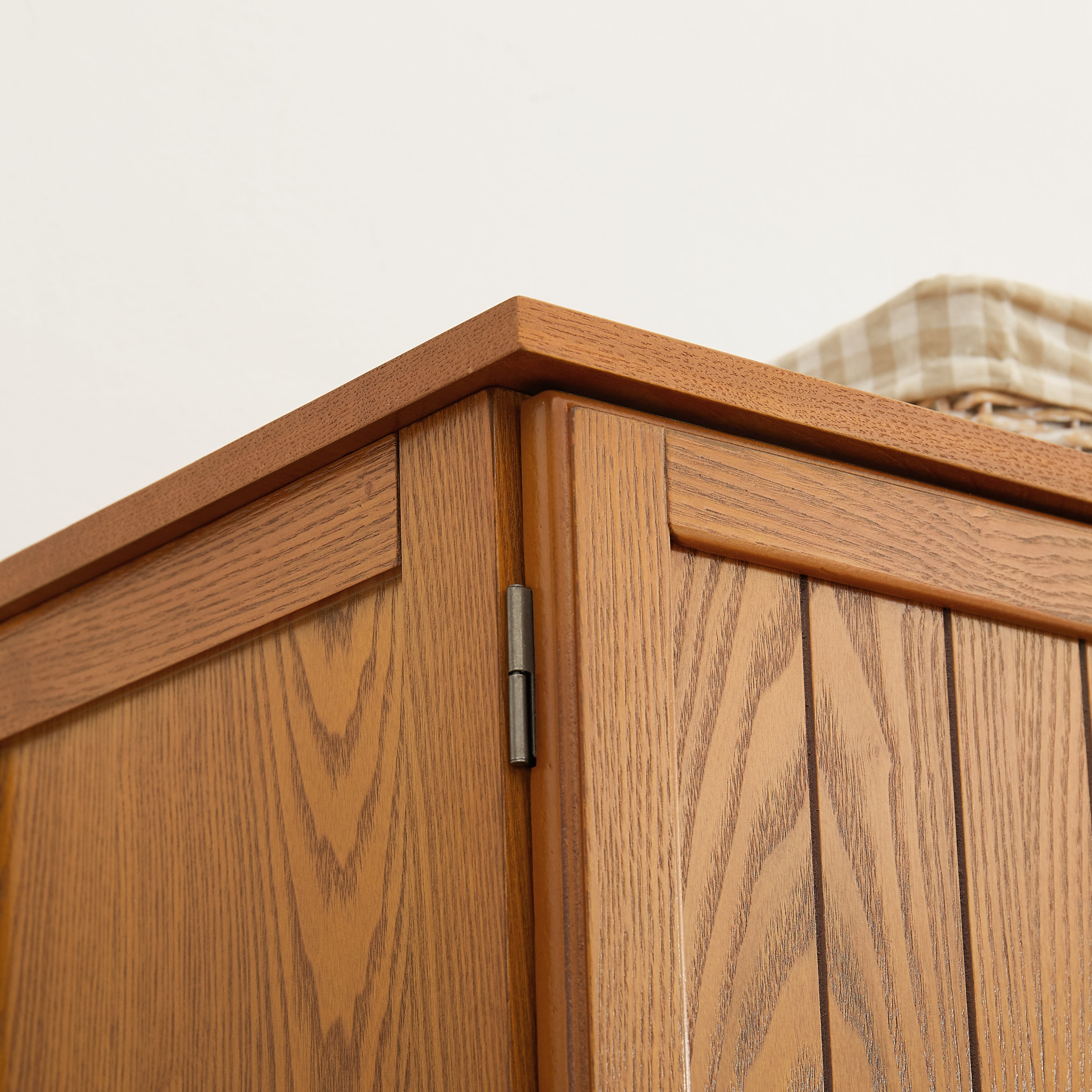 72.4' Tall Storage Cabinet Tall Storage Cabinet with 8 Doors and 4 Shelves ,Bookshelf Living Room, Kitchen, Dining Room, Office  Freestanding Storage Cabinet,Oak