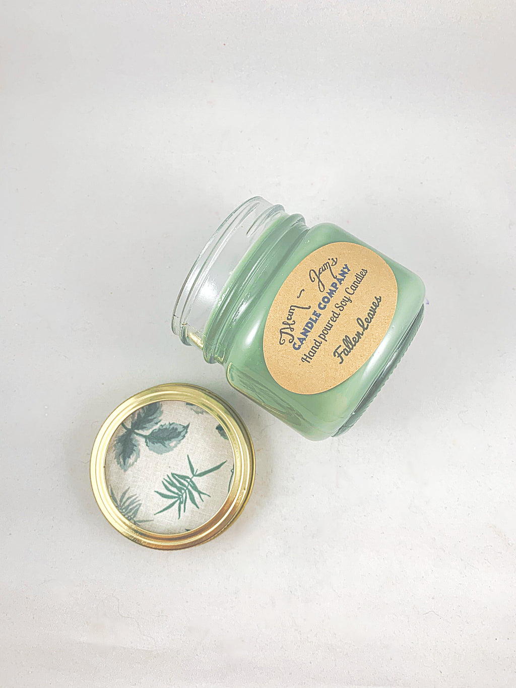 Fallen Leaves Soy Candle – Warm & Earthy Autumn Scent | Mam Jam’s