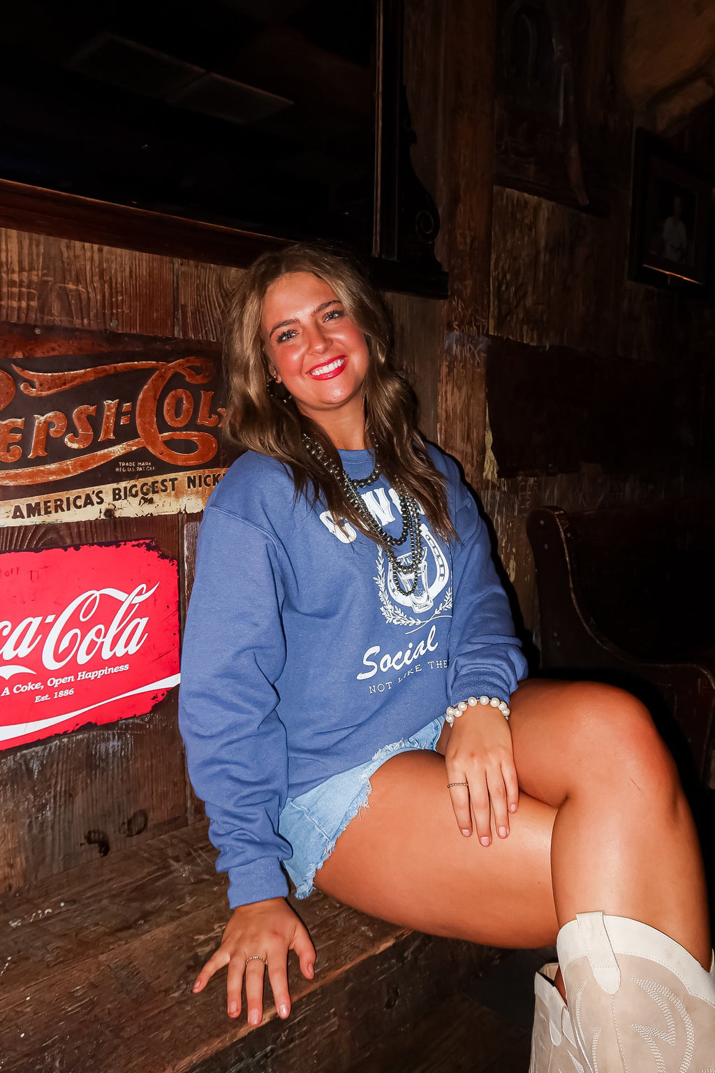 COWGIRL SOCIAL CLUB CREWNECK