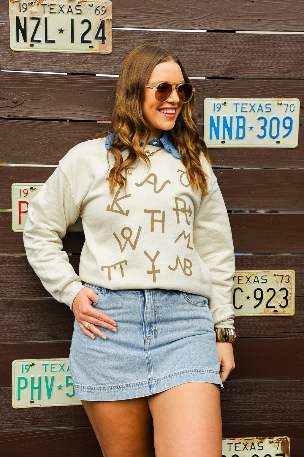 GINA BRAND TEE