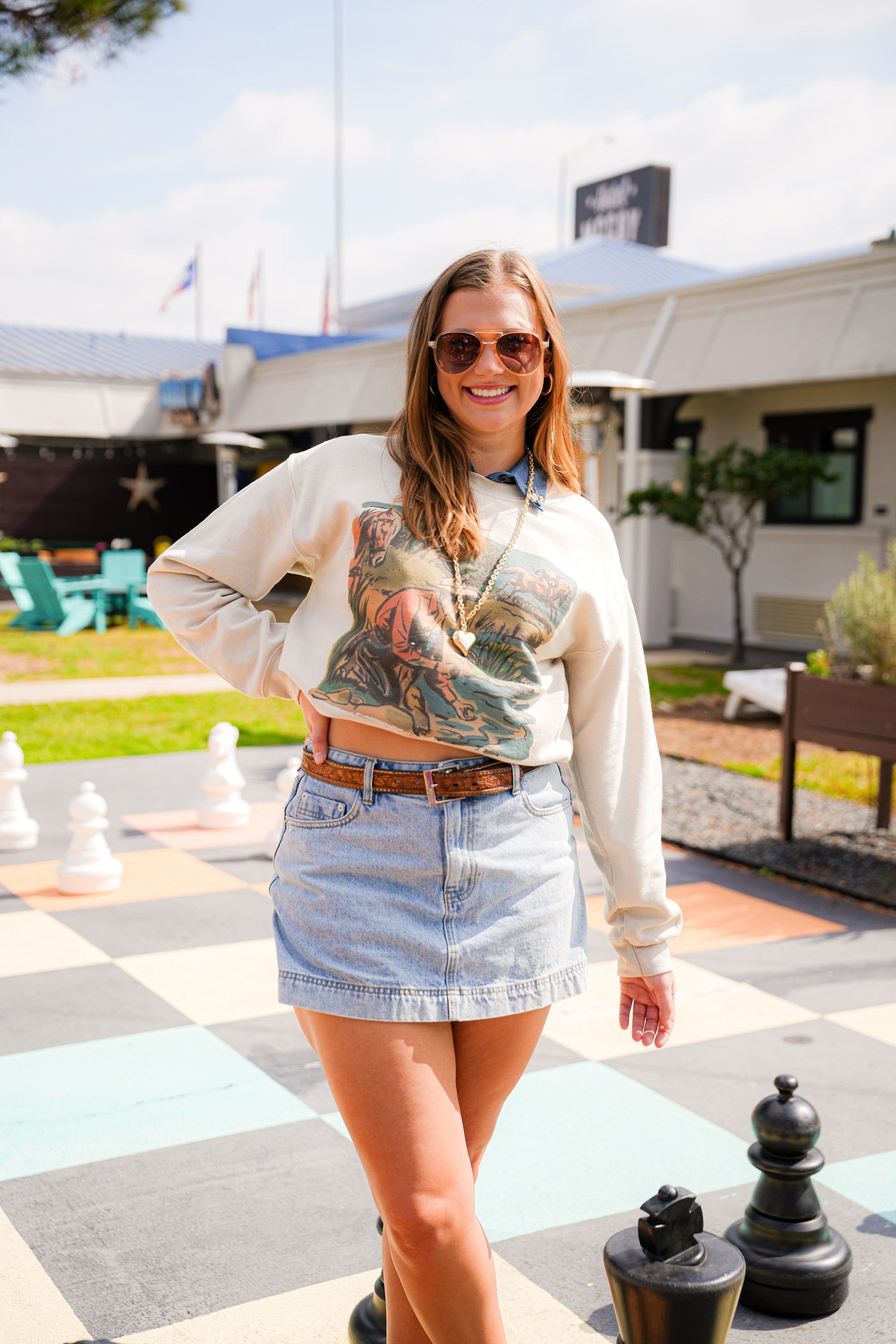 GINA RIVERSIDE COWBOY CREWNECK
