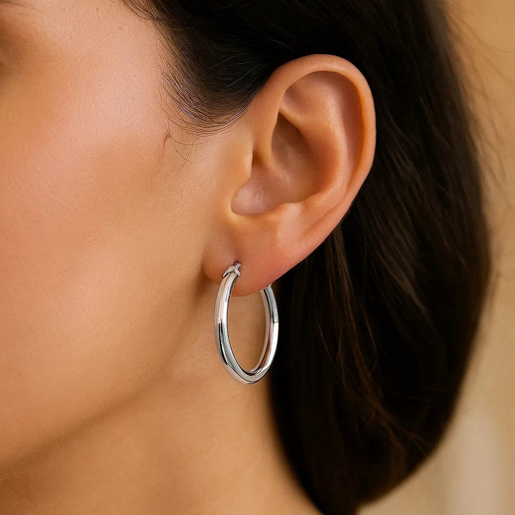 14k White Gold Polished Hoop Earrings (3x20mm)