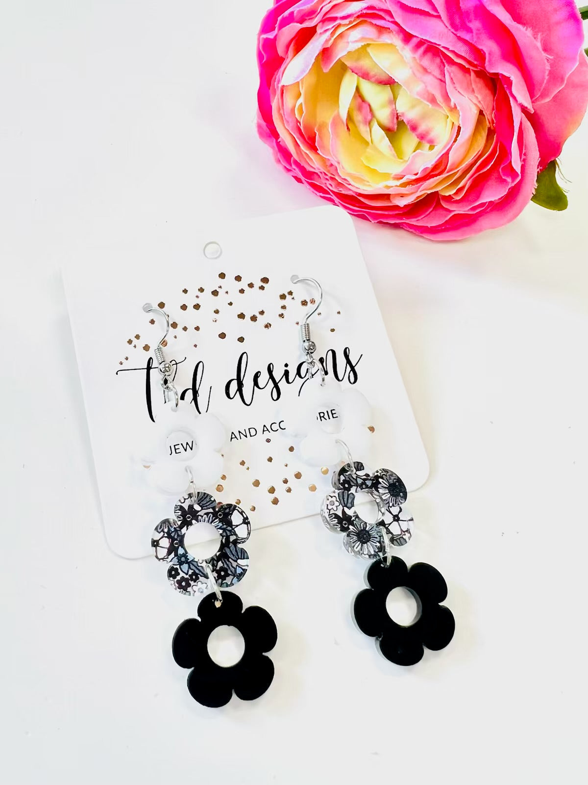 Pretty girls- black floral