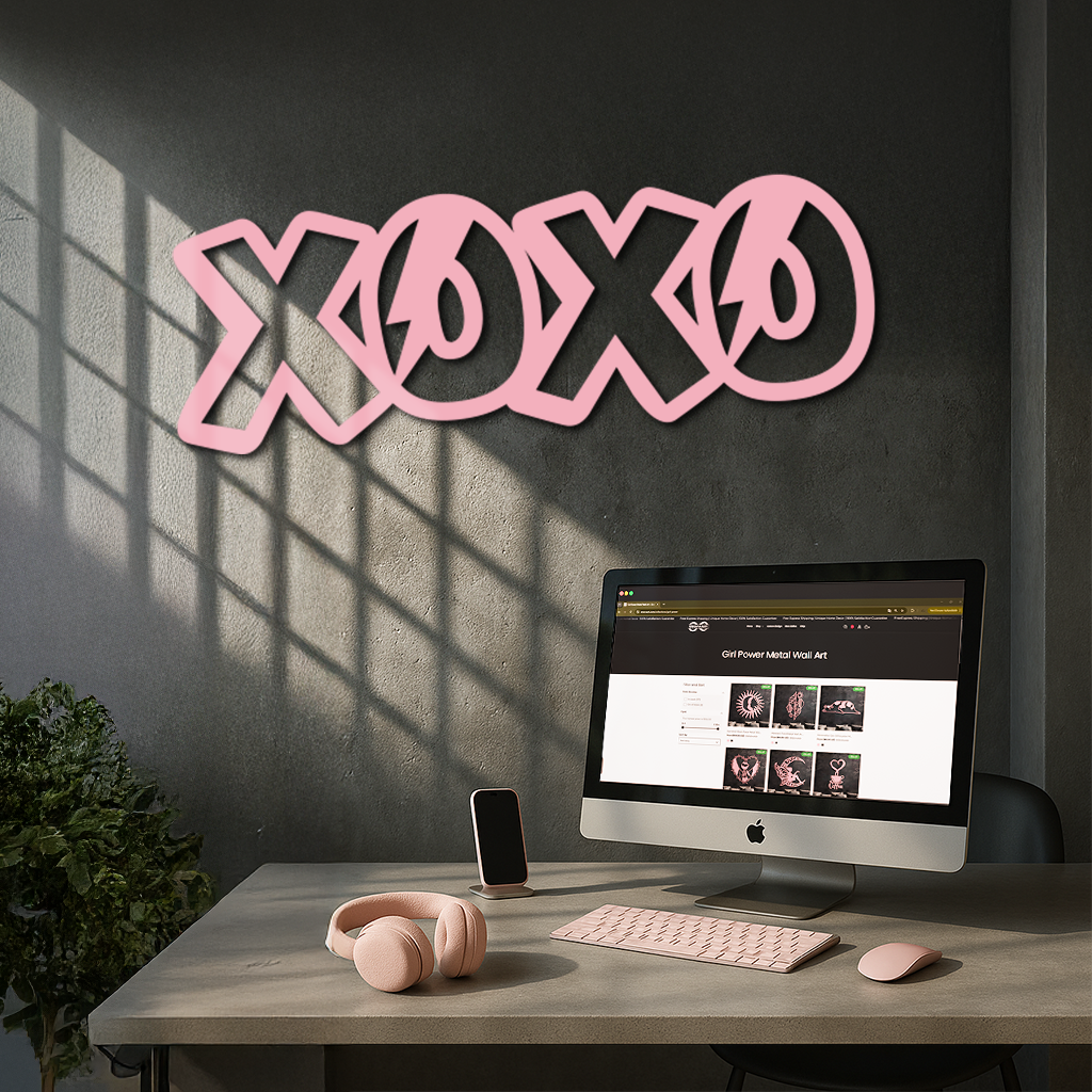 XOXO Word Art Metal Wall Decor – Modern Love Quote Design - KAFGP114
