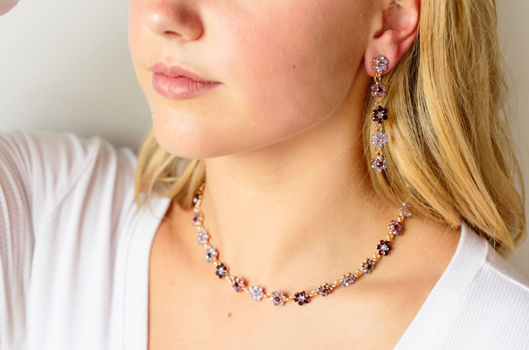 Purple flower necklace
