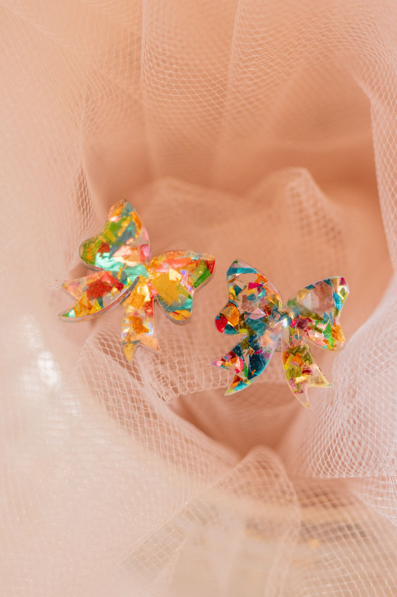 Confetti bow studs