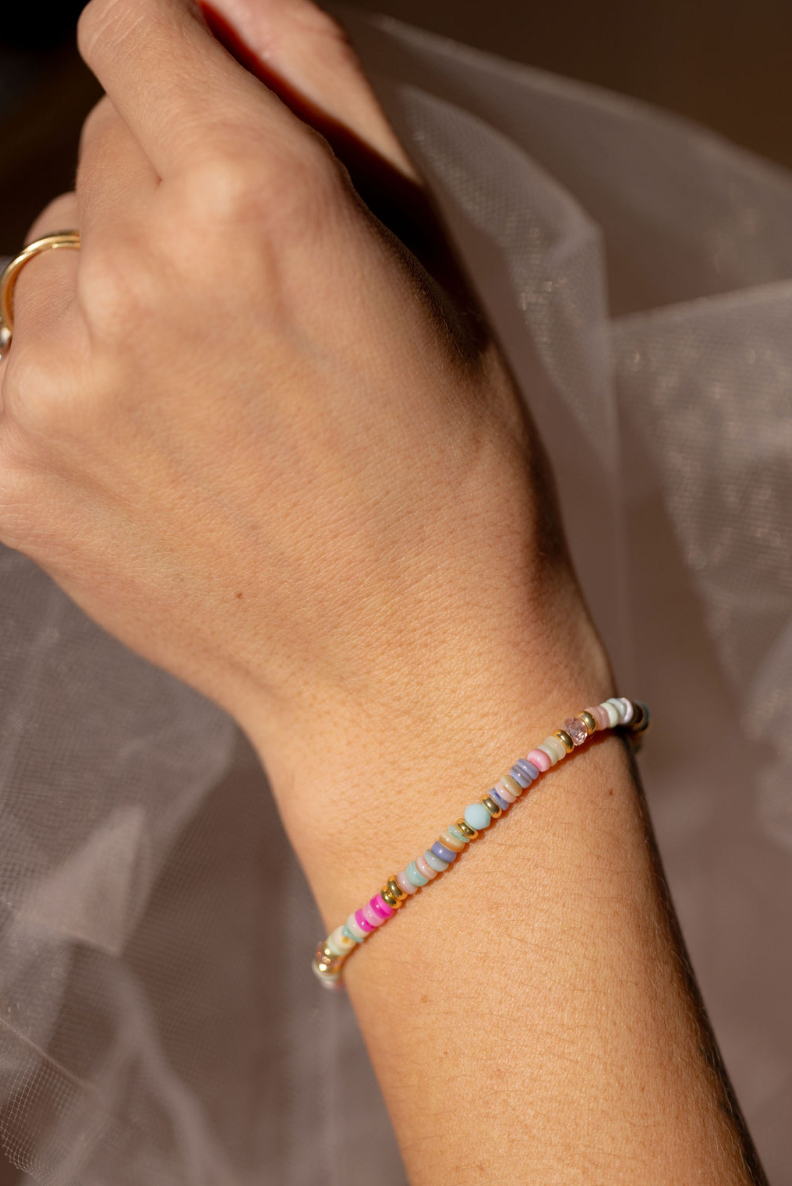 Light pastel adjustable bracelet