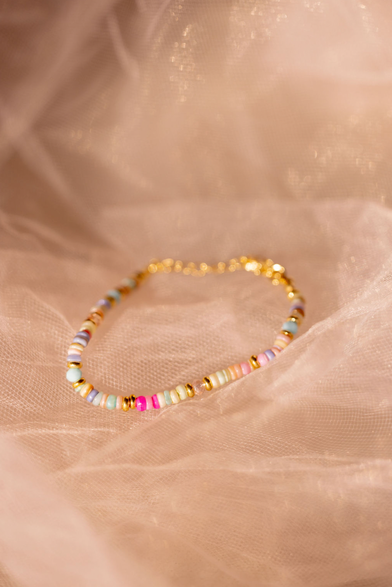 Light pastel adjustable bracelet