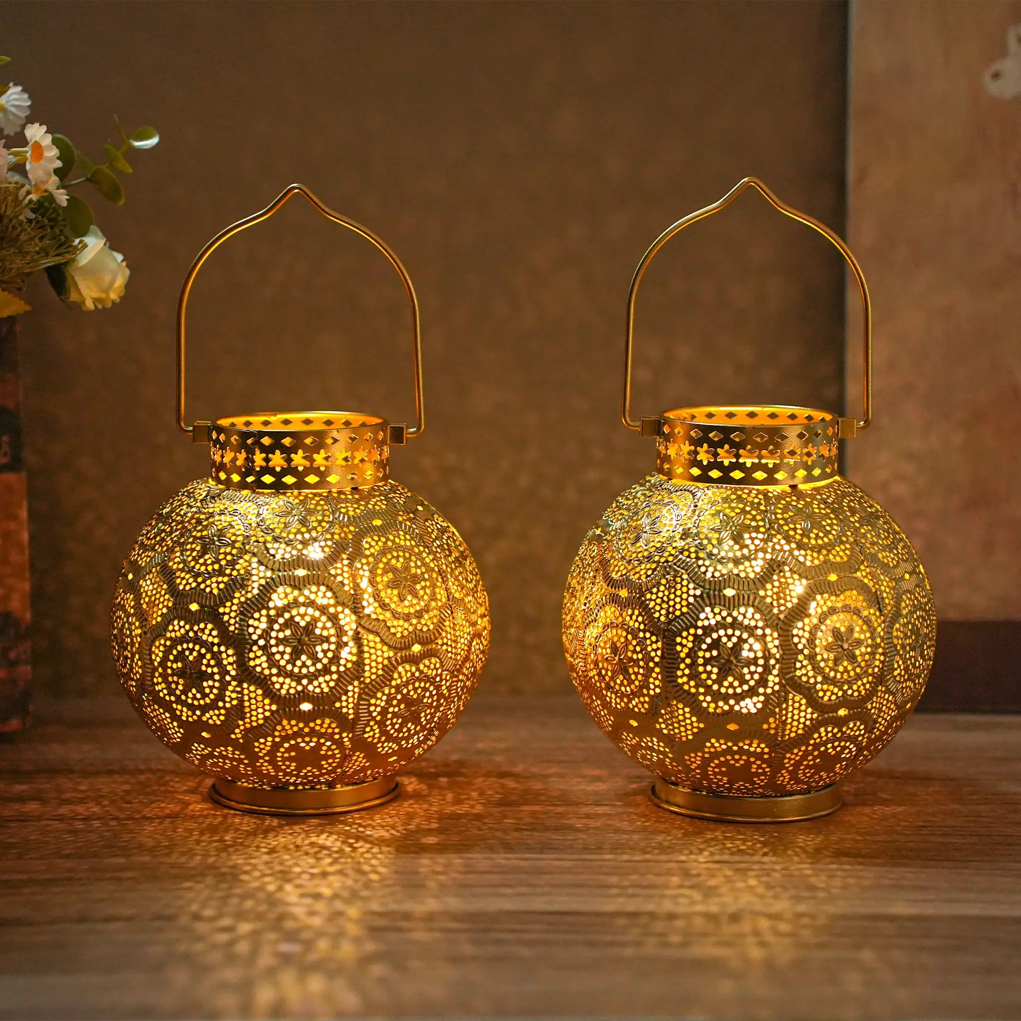 Set of 2 Moroccan Style Metal Table Lamp