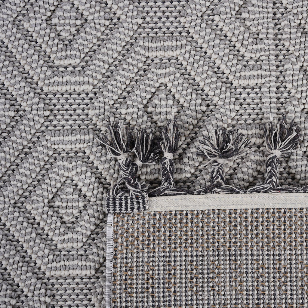 NAAR Guros Collection 6X9 White / Geometric Indoor/ Outdoor Area Rug