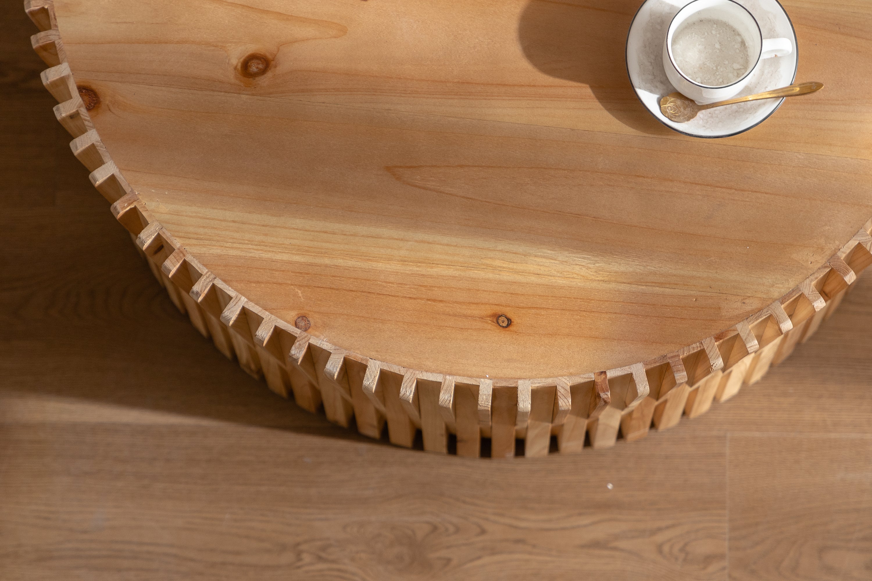 31.5' Retro Fashion Style Cylindrical Coffee Table with Vertical Texture Relief Design,Suitable for Living Room,Office,and Dining Room