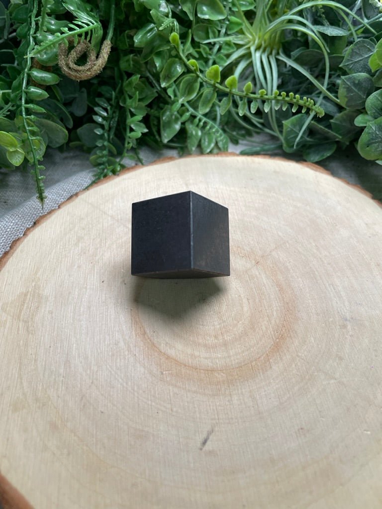 Graphite Cube