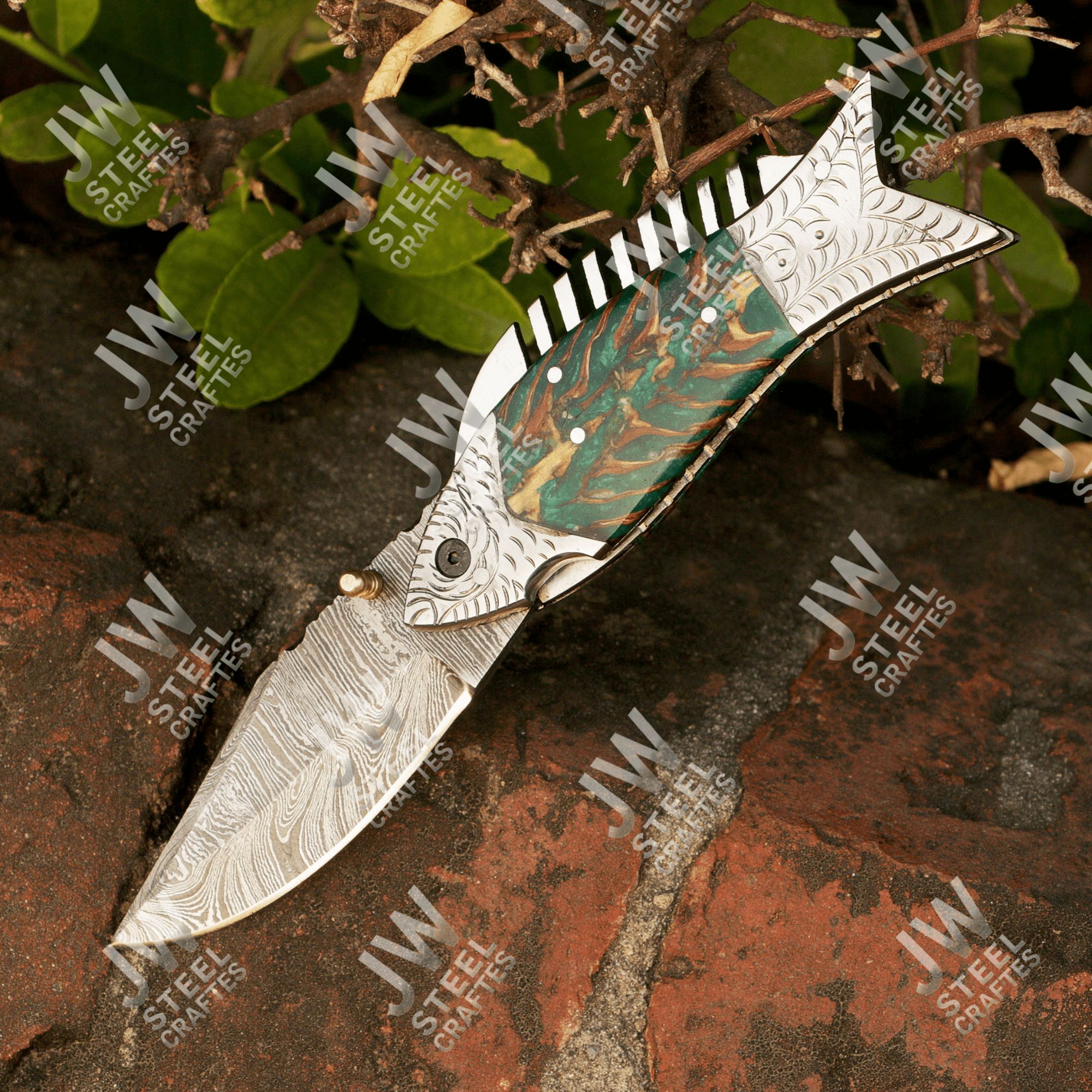 Hand Forged Damascus Steel Folding Knife – Honeycomb, Pinecone & Brass Handle Variations