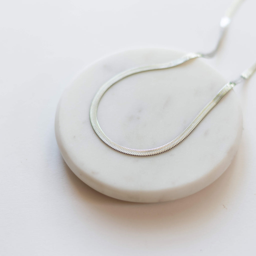 Kate Herringbone Chain Necklace