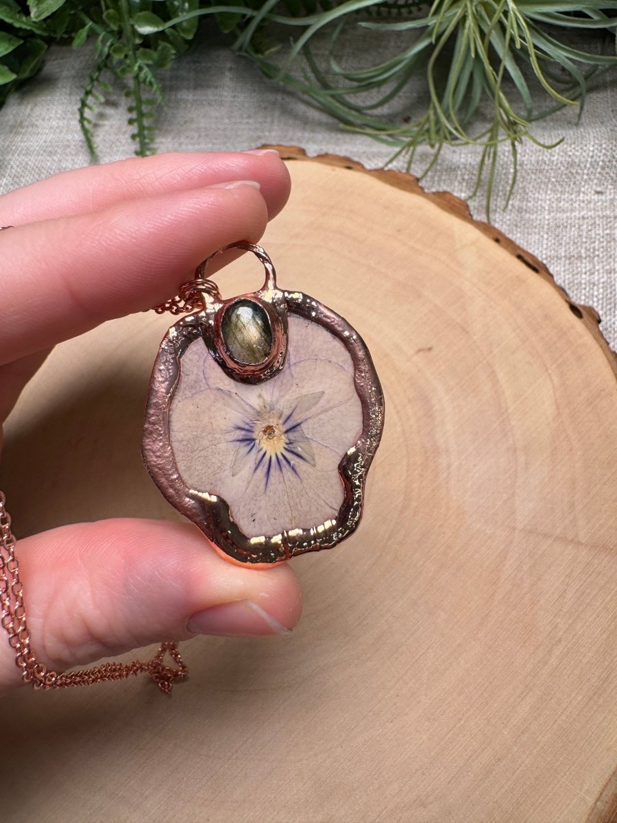 Lavenwyn- Labradorite and Flower Necklace