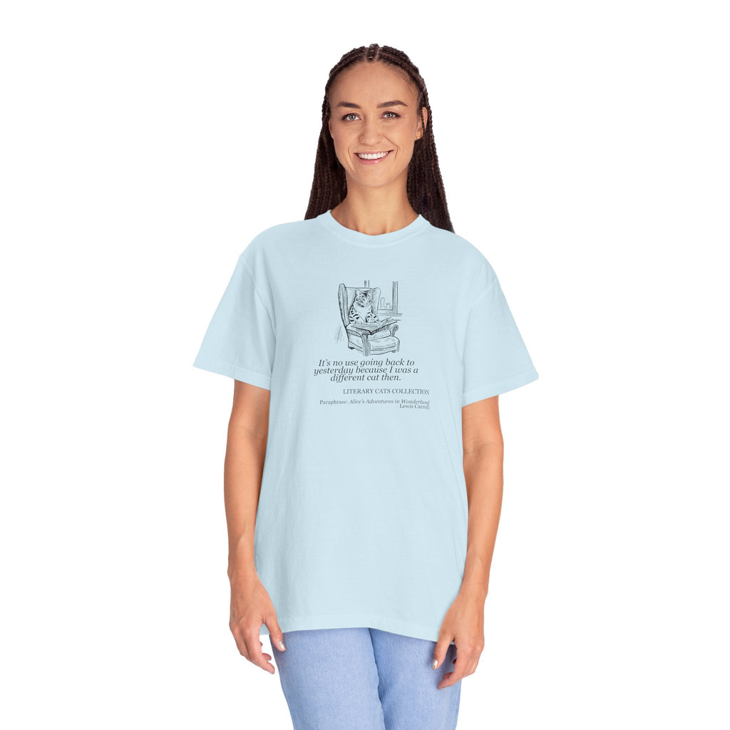 Literary Cat Unisex T-Shirt - Alice in Wonderland