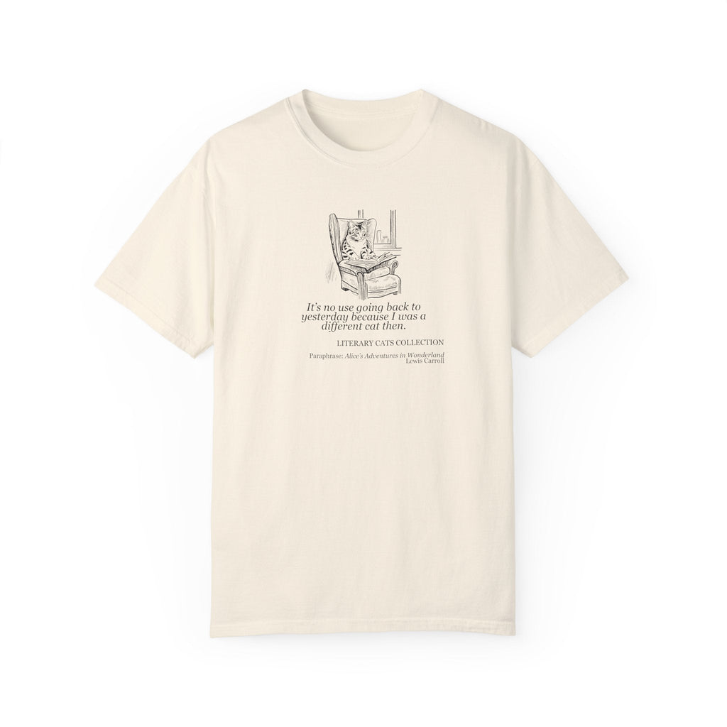 Literary Cat Unisex T-Shirt - Alice in Wonderland