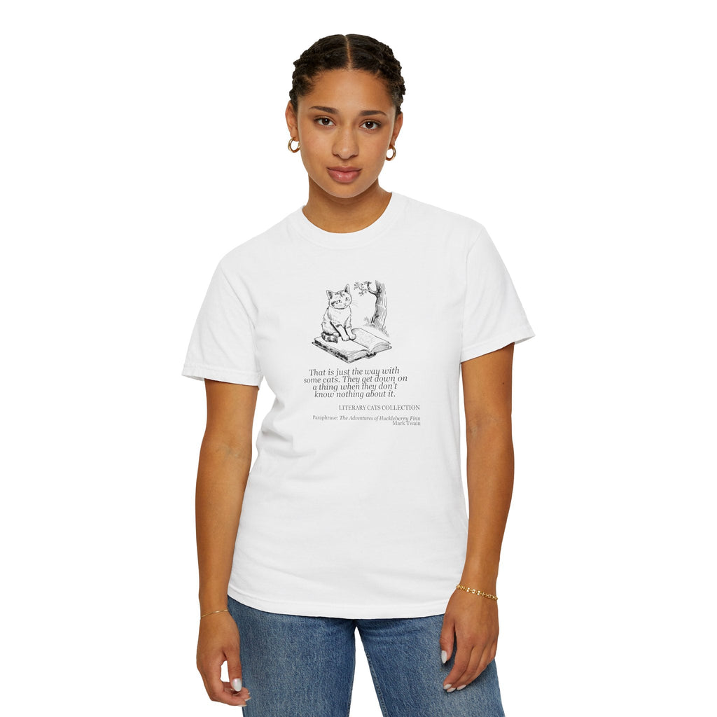 Literary Cat Unisex T-Shirt - Huckleberry Finn