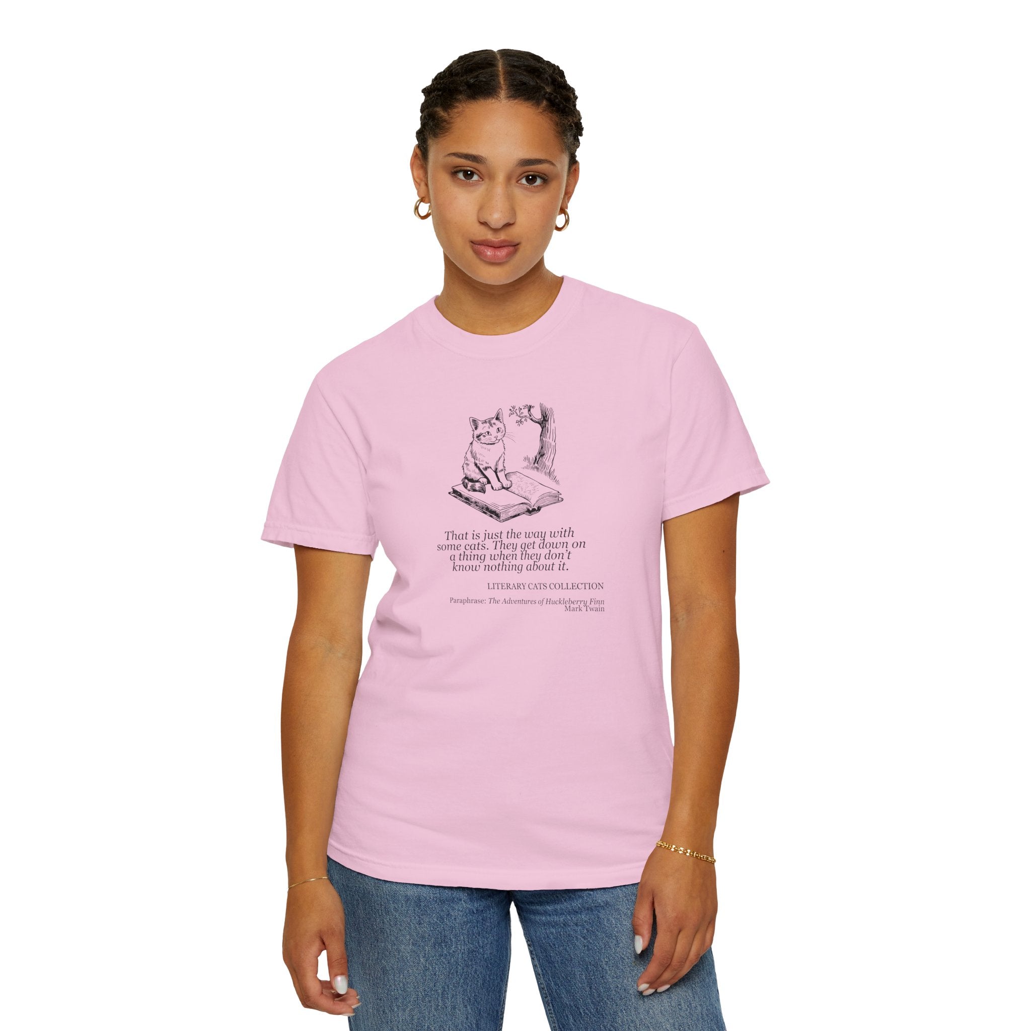 Literary Cat Unisex T-Shirt - Huckleberry Finn