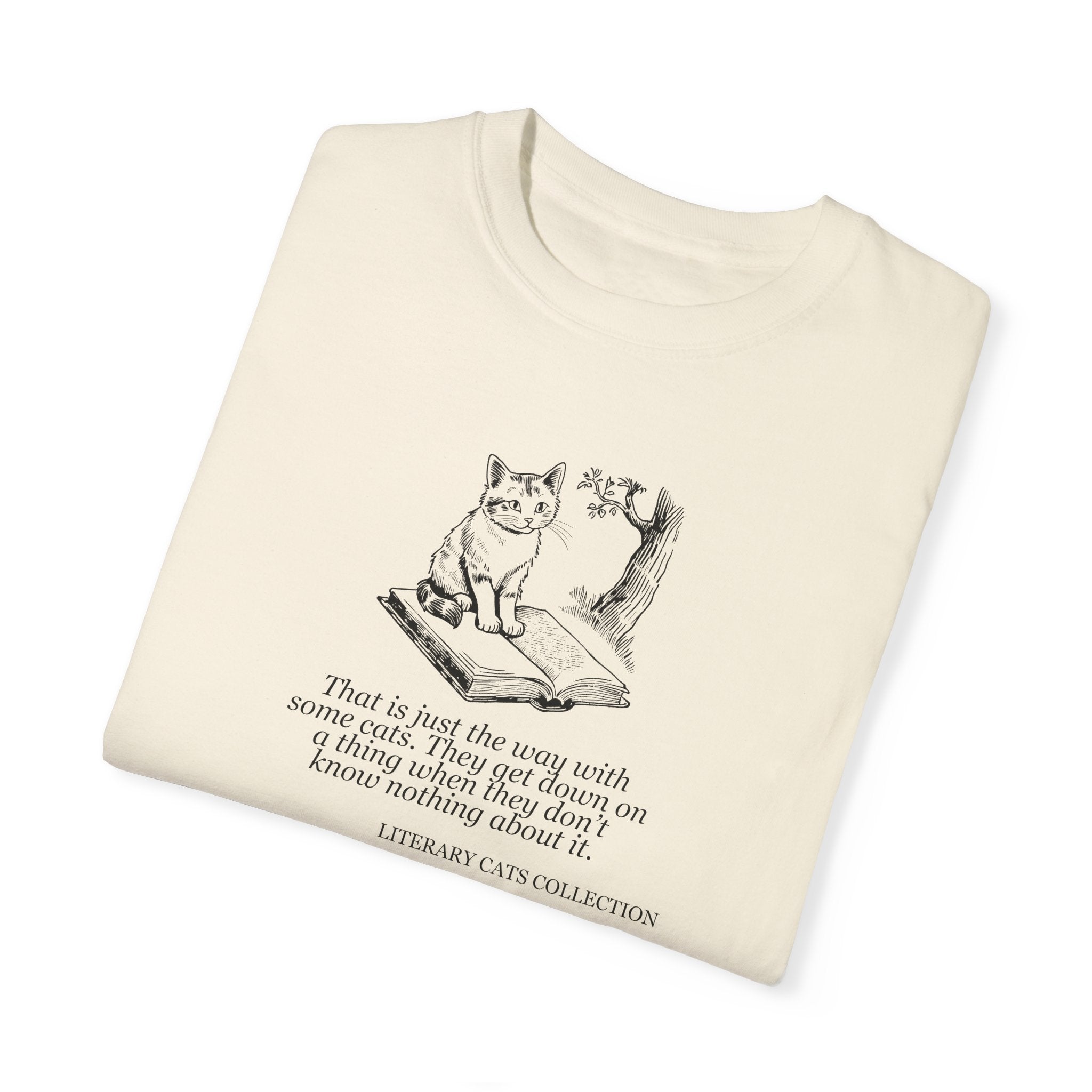 Literary Cat Unisex T-Shirt - Huckleberry Finn