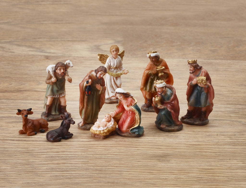 Handmade Traditional English Crackers - Nativity