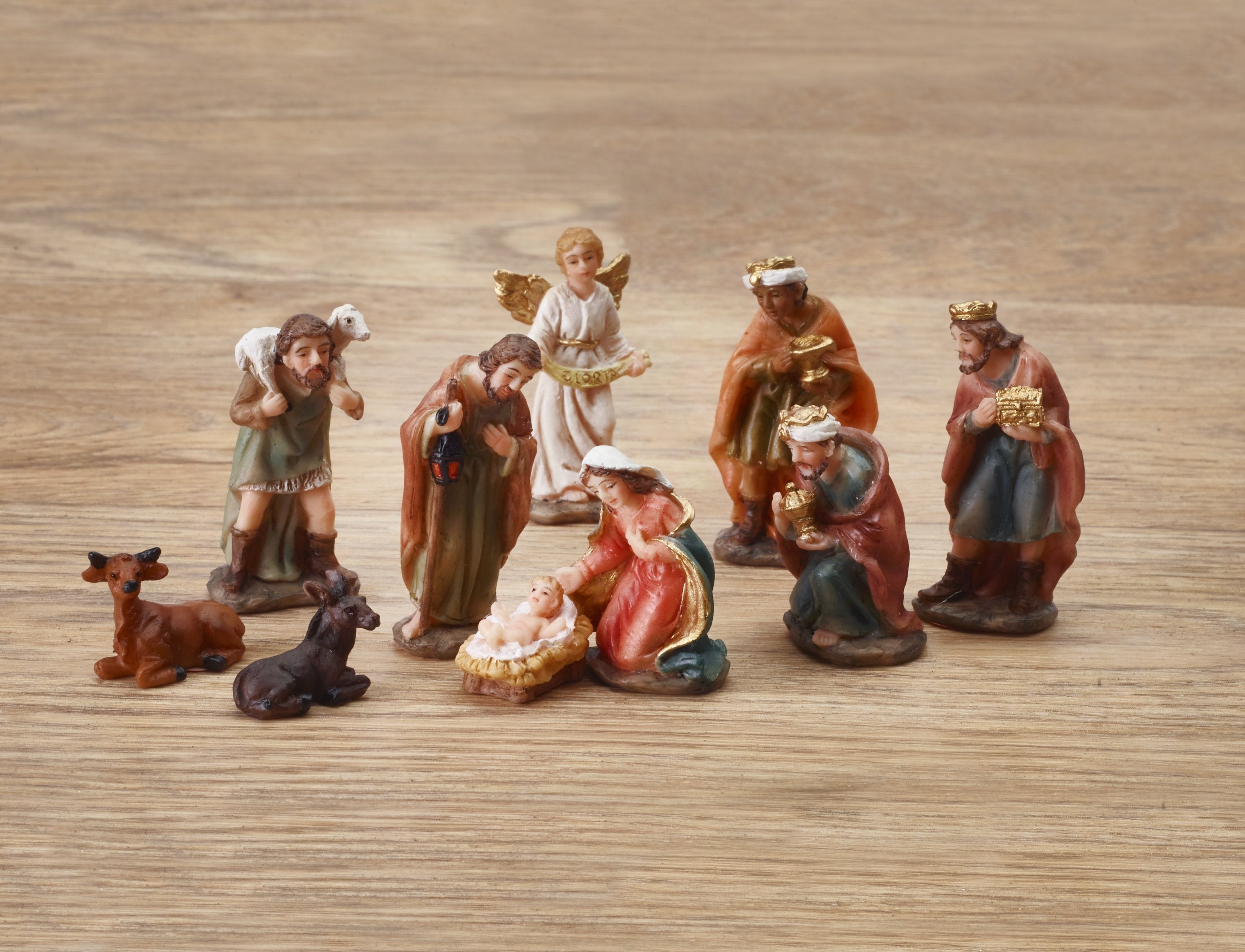 Handmade Traditional English Crackers - Nativity