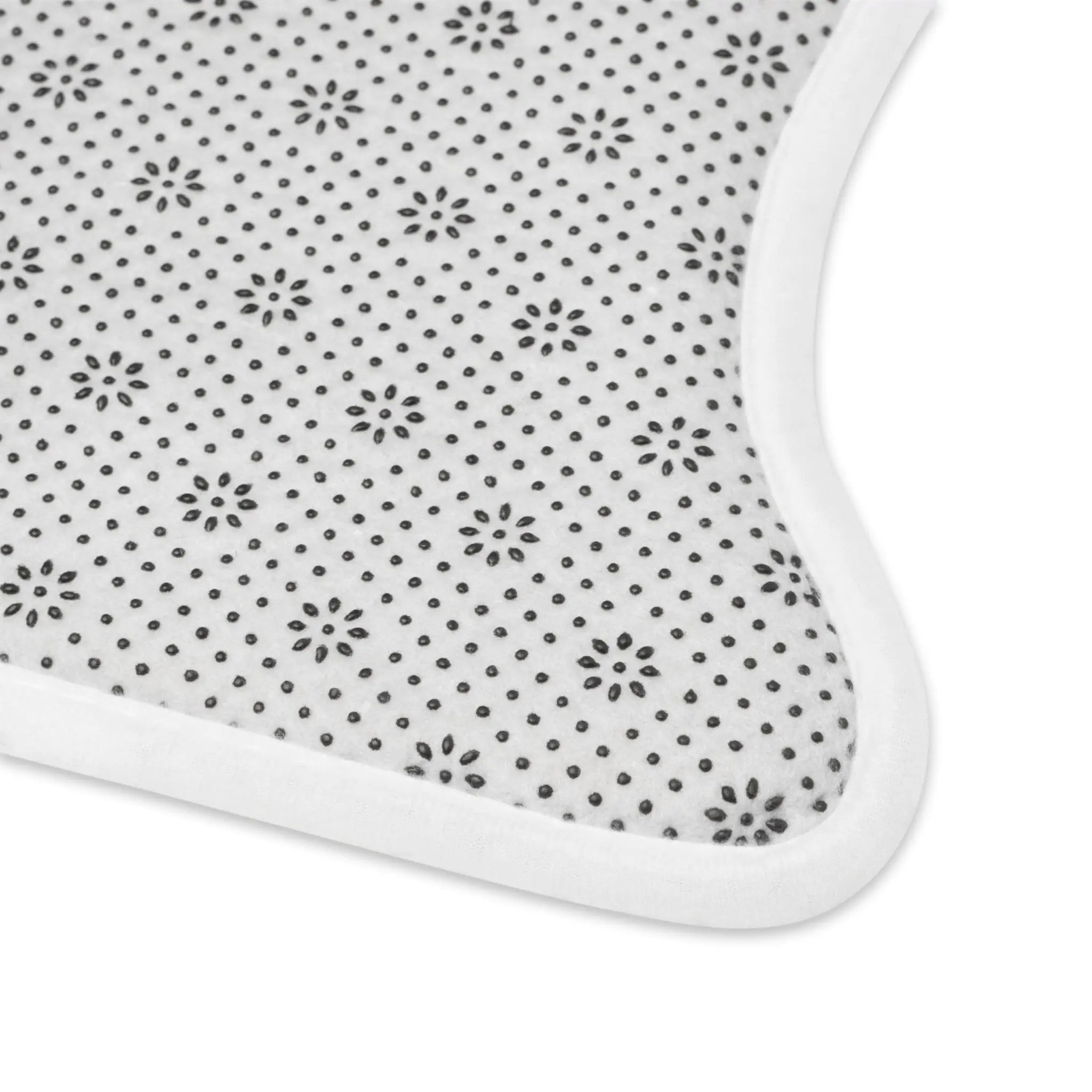 Stylish Pet Feeding Mat – Paw Print Design