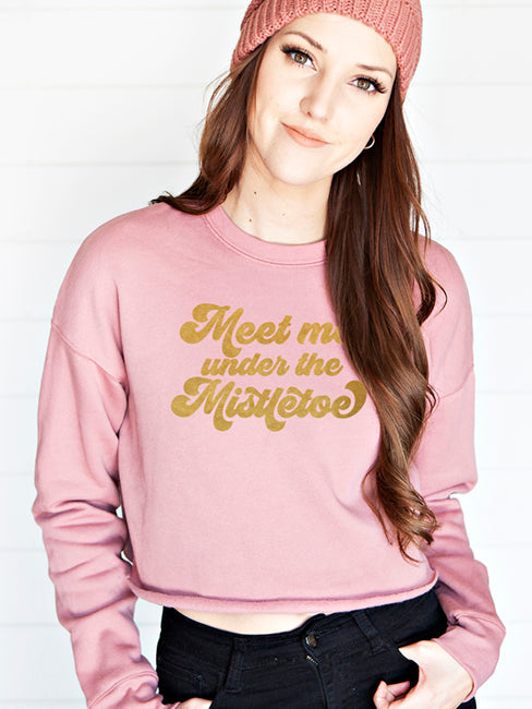 Meet me under the mistletoe xms0086_crop2