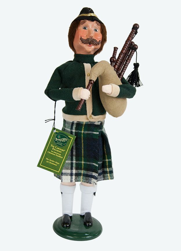 Byers' Choice 11 Pipers Piping